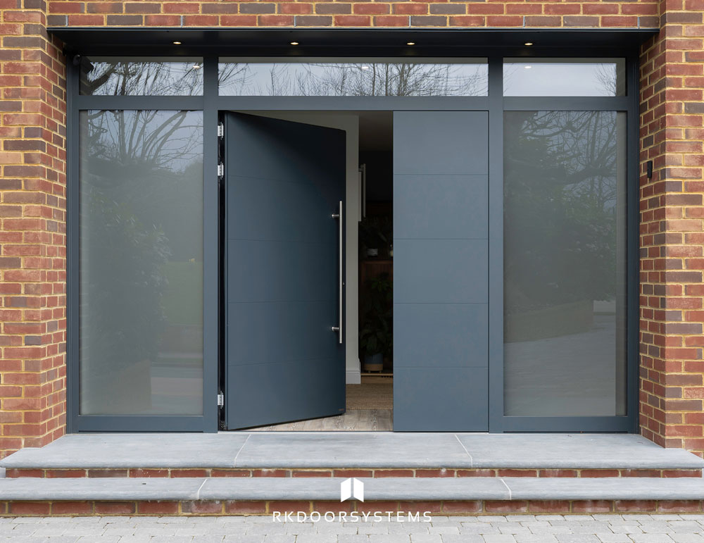 Excellence range door with classic panel detailing